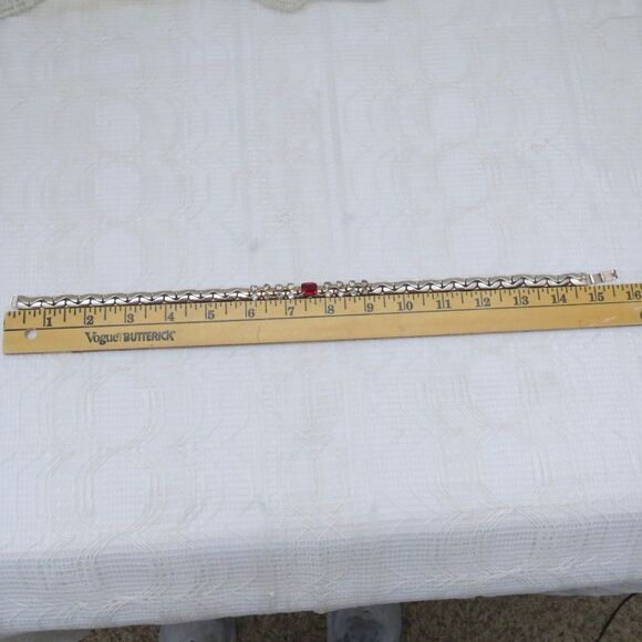 Vintage Silver Toned C-Link Statement Necklace with Red and Clear Rhinestones - Picture 5 of 9